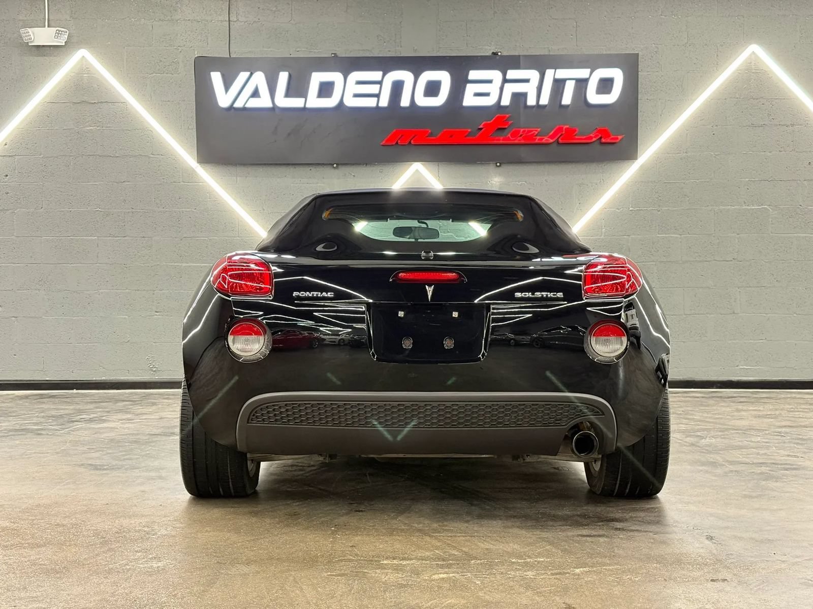 Used 2006 Pontiac Solstice Convertible w/ Premium Package RWD image 20