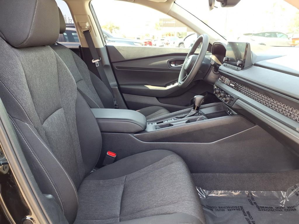 Used 2024 Honda Accord EX image 10