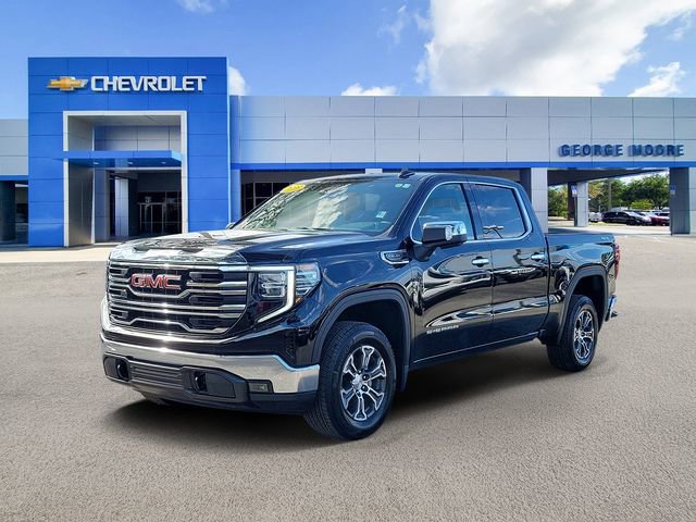 Certified 2025 GMC Sierra 1500 SLT image 2