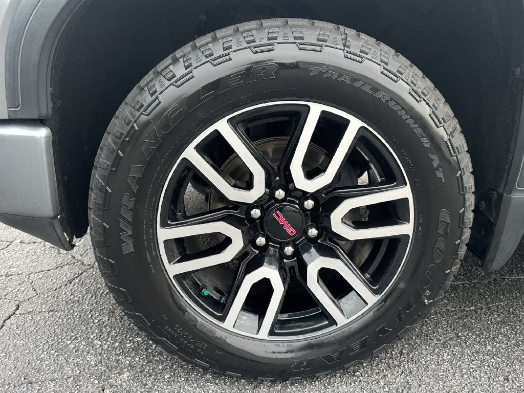 Used 2021 GMC Sierra 1500 AT4 w/ AT4 Value Package AWD/4WD image 12
