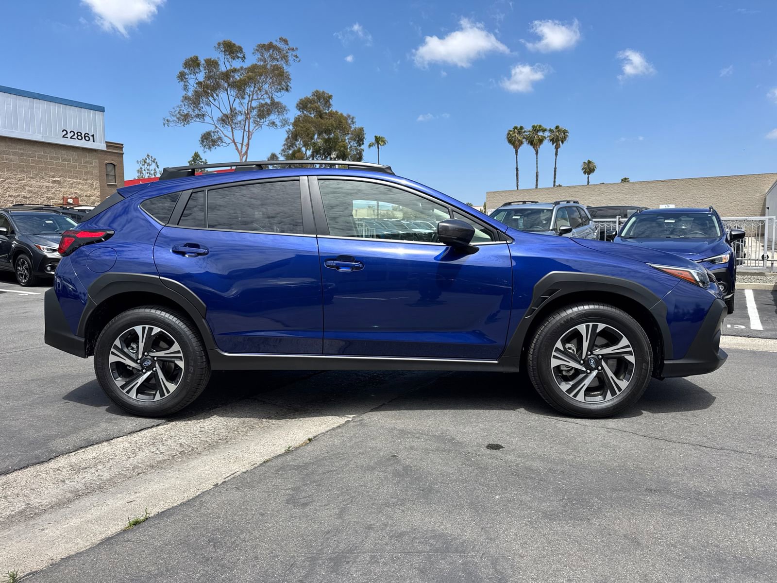 Certified 2025 Subaru Crosstrek 2.0i Premium w/ Crosstrek Mirror Package AWD/4WD image 5