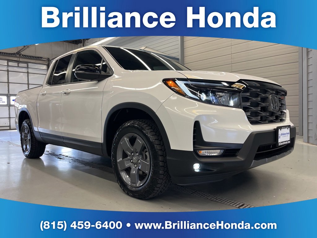 Used 2025 Honda Ridgeline TrailSport image 1
