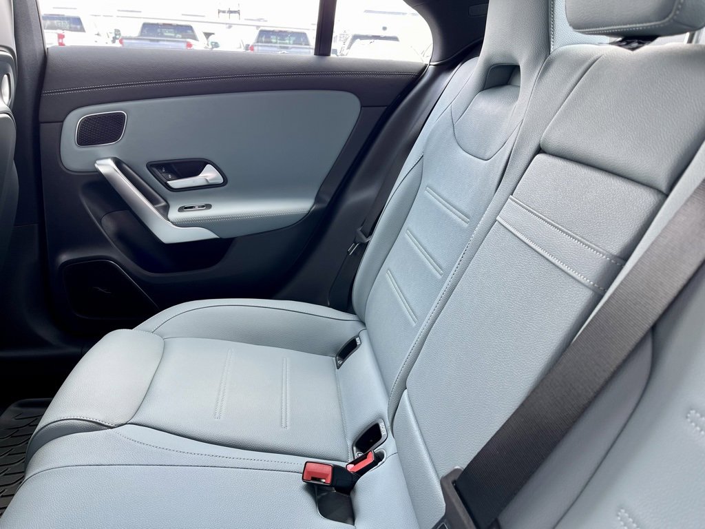 Used 2025 Mercedes-Benz CLA 35 AMG 4MATIC image 54