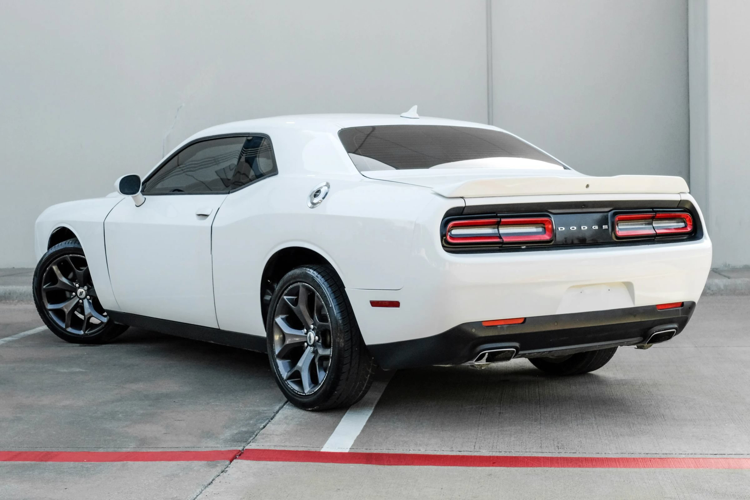 Used 2018 Dodge Challenger SXT Plus RWD image 6