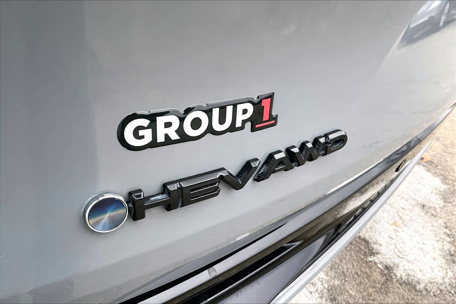 Used 2025 Toyota Sienna XSE w/ XSE Plus Package image 10