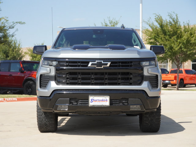 Used 2024 Chevrolet Silverado 1500 LT Trail Boss w/ Convenience Package II AWD/4WD image 3
