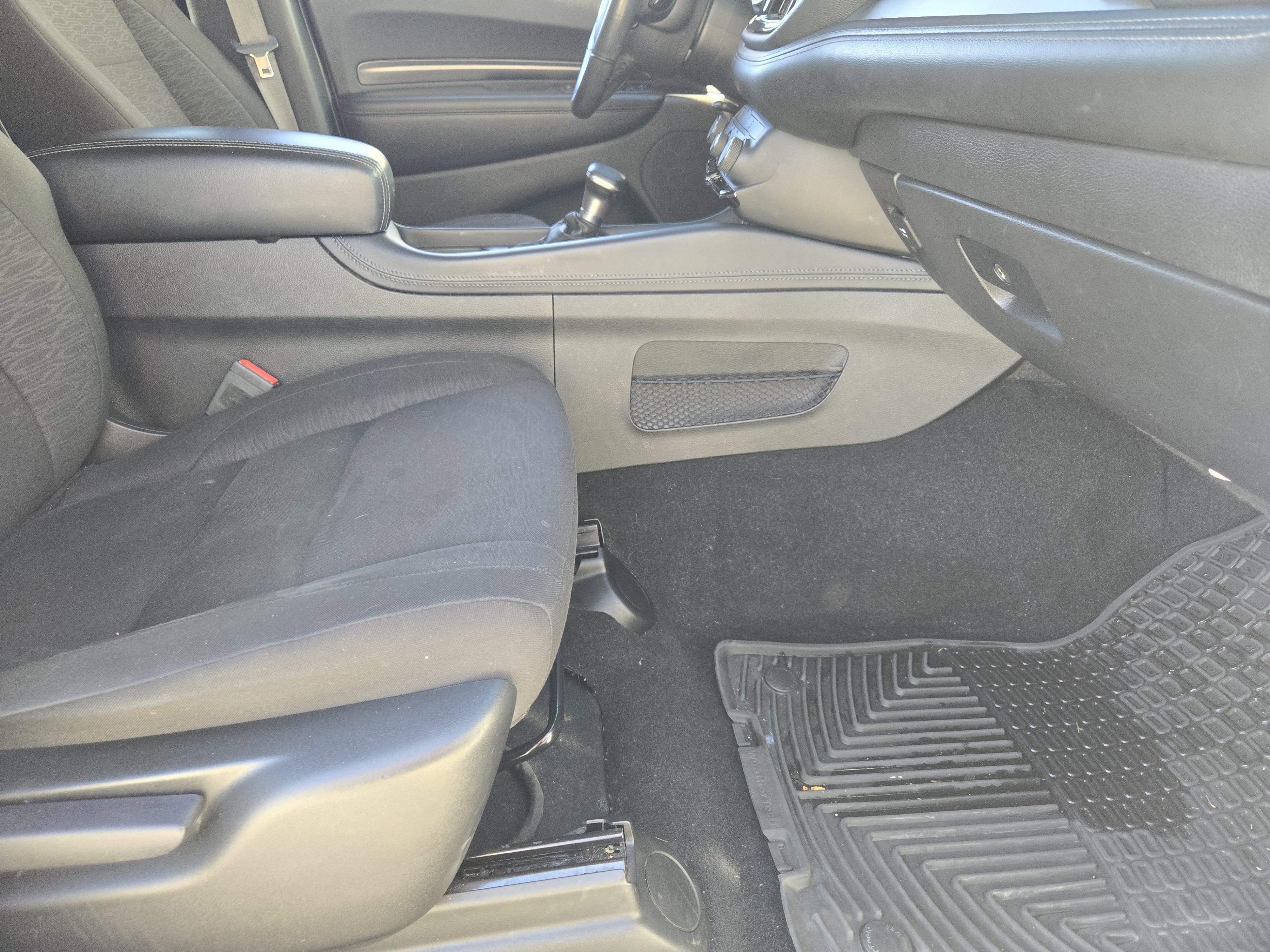 Used 2023 Dodge Durango SXT w/ SXT Blacktop Group image 16