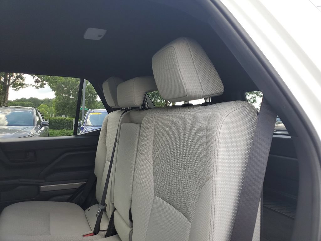 Used 2025 Toyota 4Runner SR5 AWD/4WD image 7