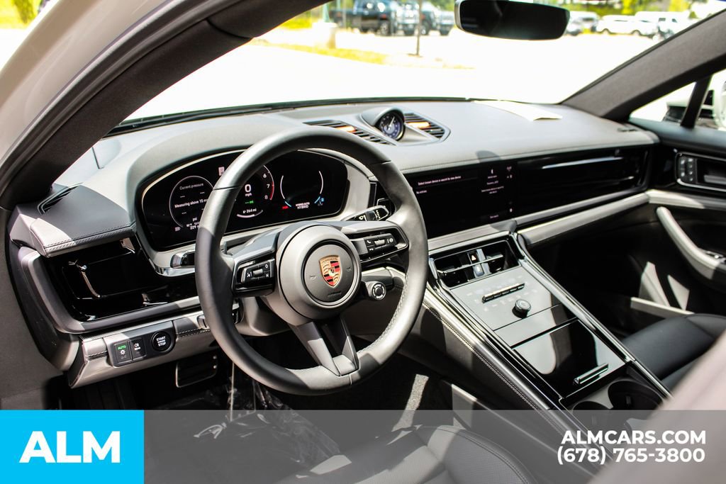 Used 2025 Porsche Panamera 4 image 23