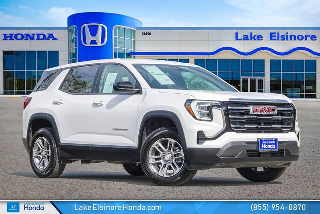 Used 2025 GMC Terrain Elevation
