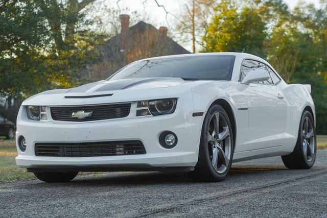 Used 2013 Chevrolet Camaro SS w/ RS Package image 14