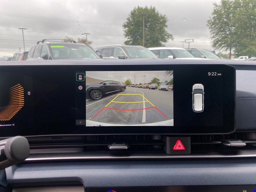 New 2026 Kia Carnival EX image 24