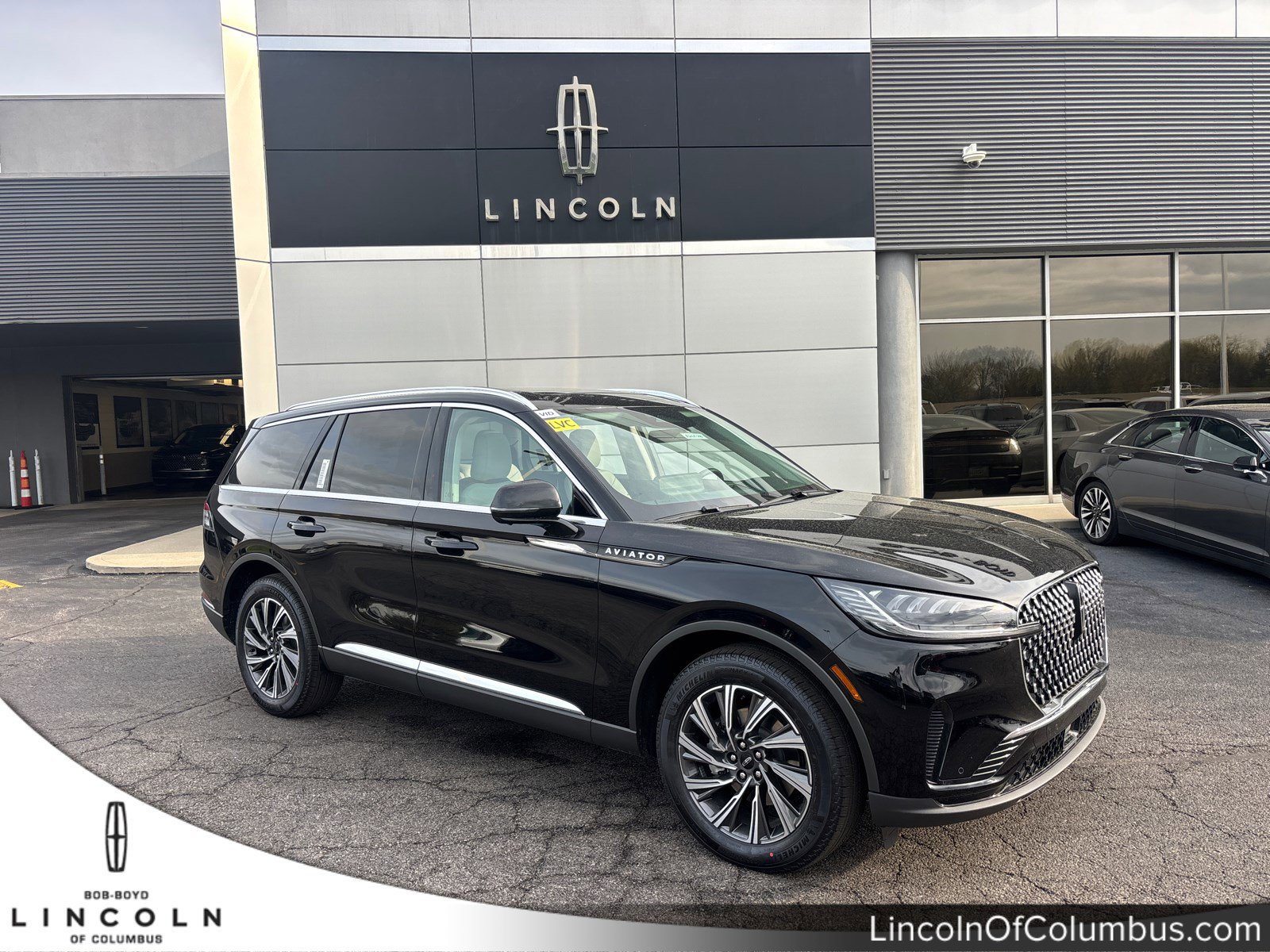New 2026 Lincoln Aviator AWD image 1