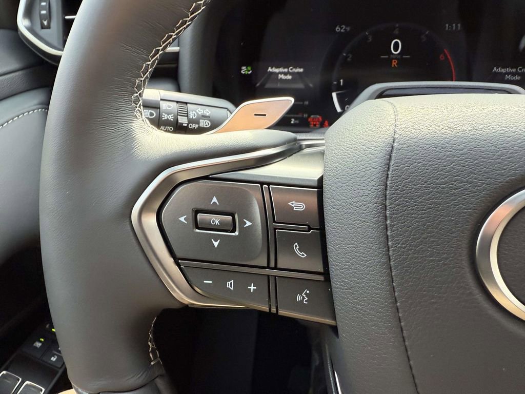 New 2025 Lexus LX 600 4WD w/ Luxury Package image 18