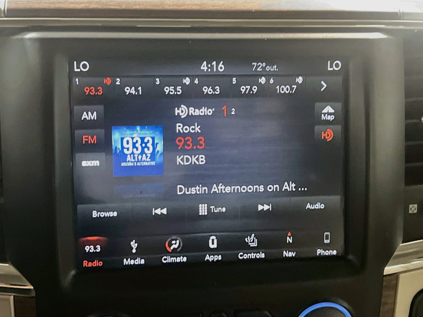Used 2018 RAM 3500 Laramie AWD/4WD image 11