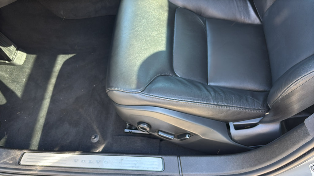 Certified 2024 Volvo S60 B5 Core w/ Climate Package FWD image 26