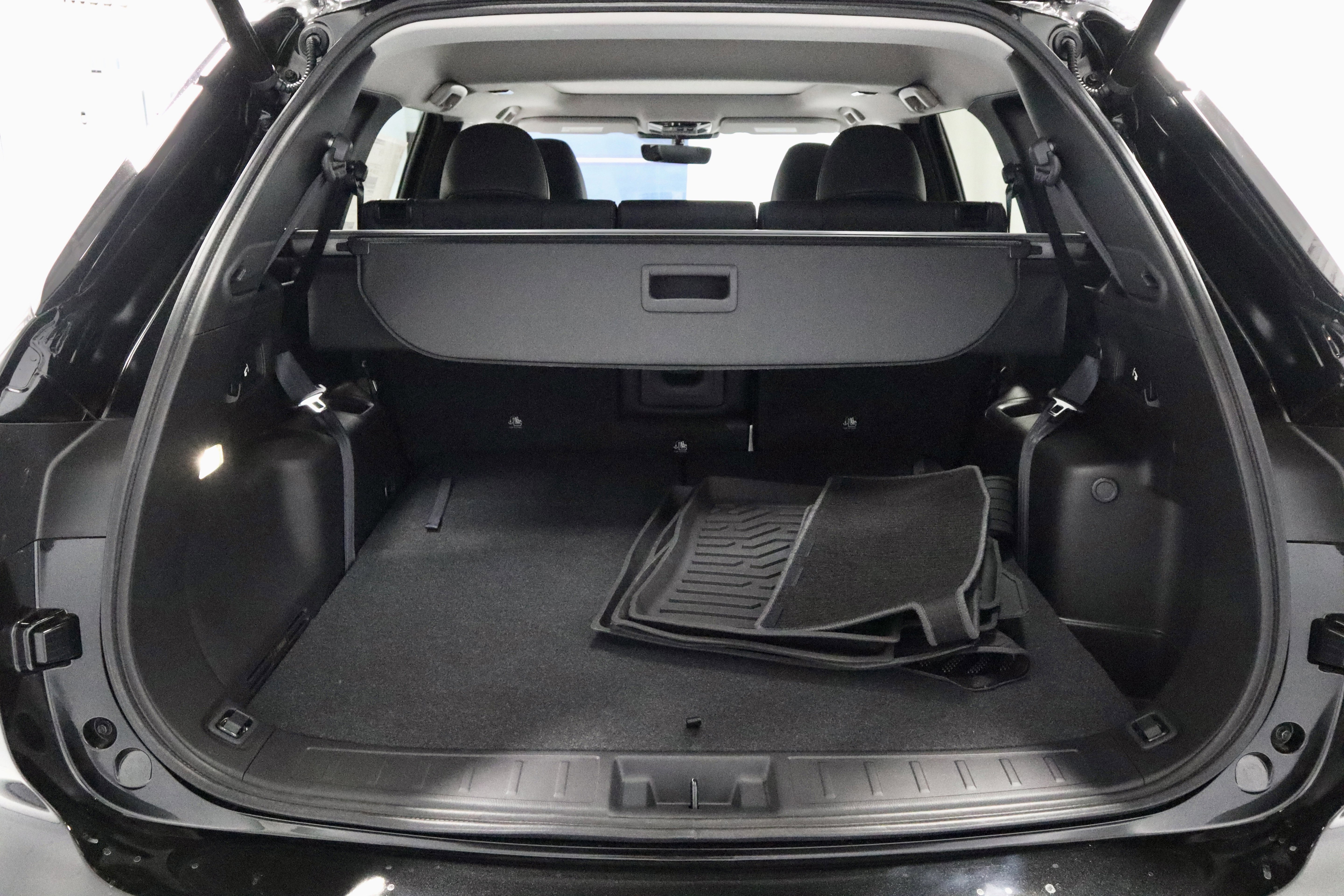 New 2025 Mitsubishi Outlander SE image 11