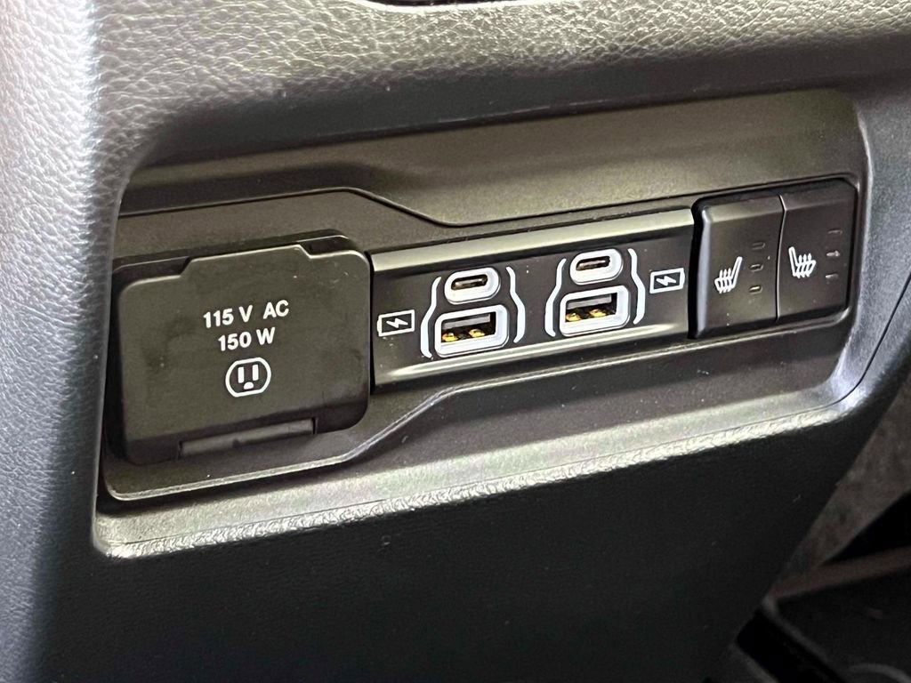 Used 2023 Jeep Grand Cherokee 4WD 4xe w/ Luxury Tech Group II image 14