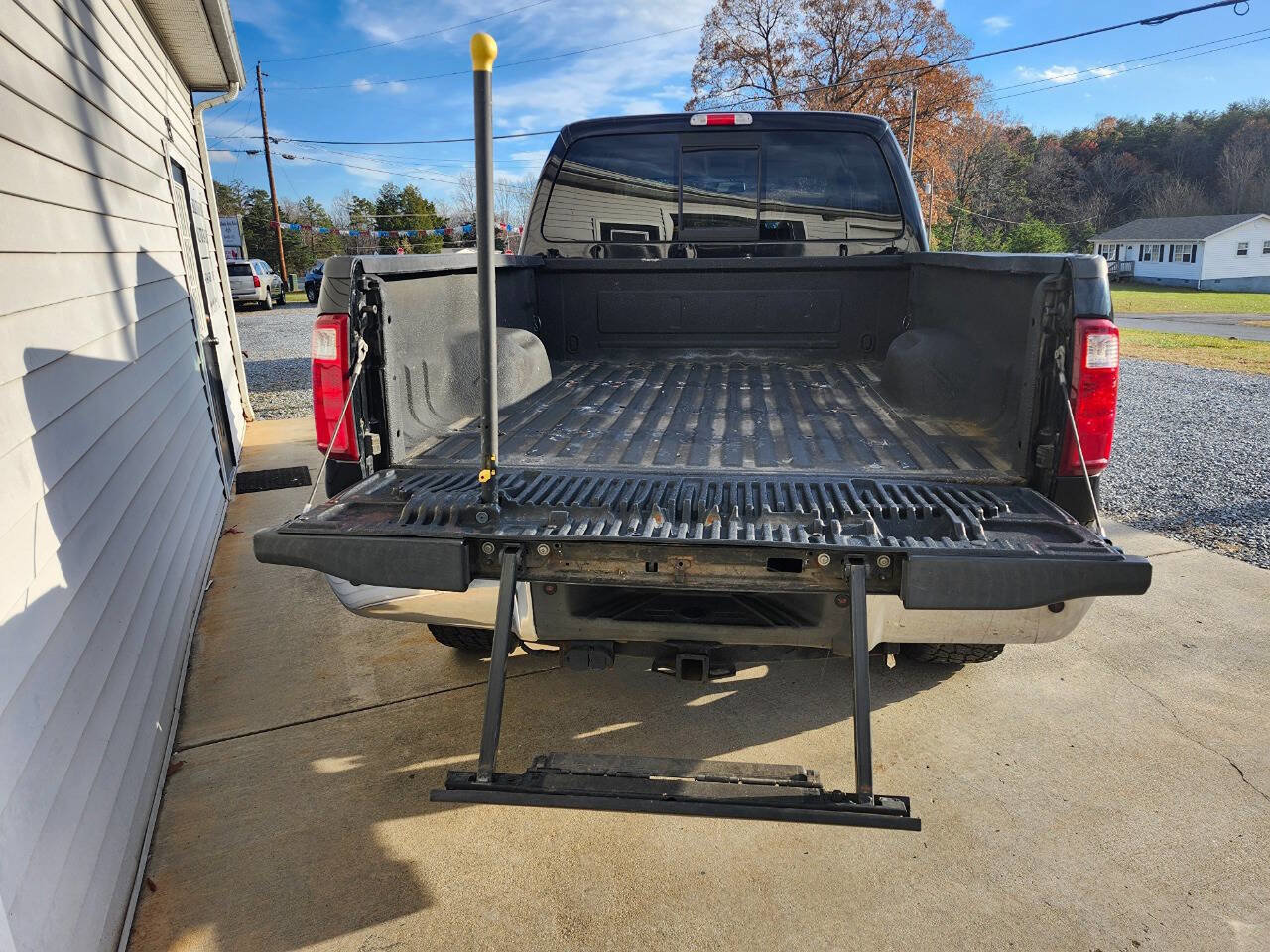 Used 2008 Ford F250 Lariat image 9