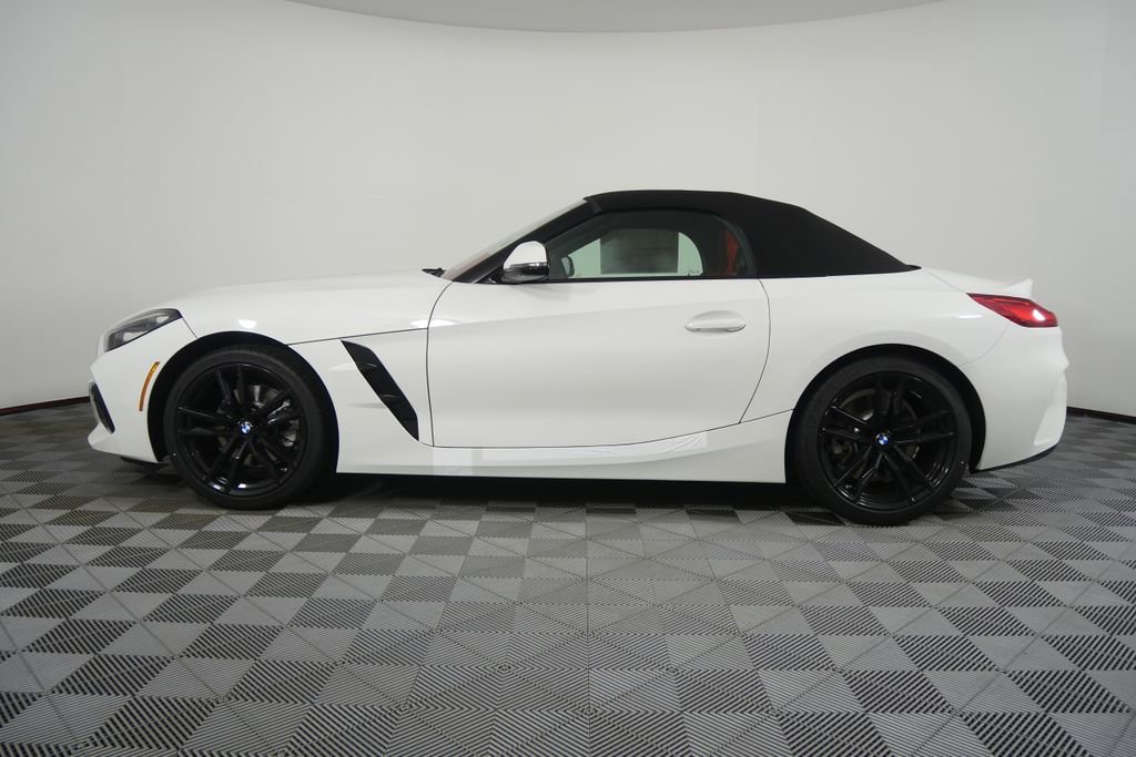 New 2026 BMW Z4 sDrive30i w/ Convenience Package image 7