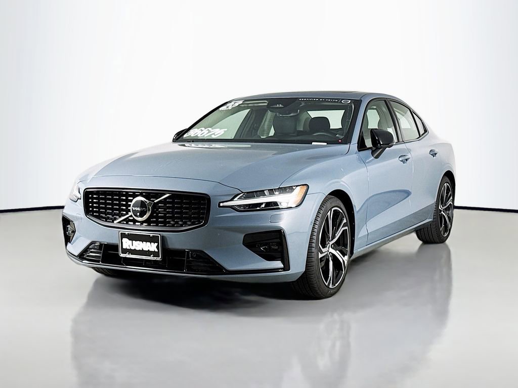 Used 2023 Volvo S60 B5 Ultimate w/ Climate Package image 3