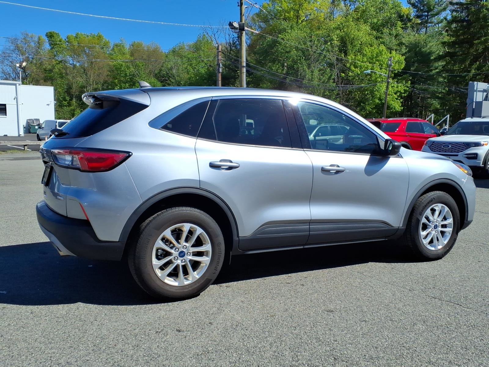 Used 2022 Ford Escape SE AWD/4WD image 5