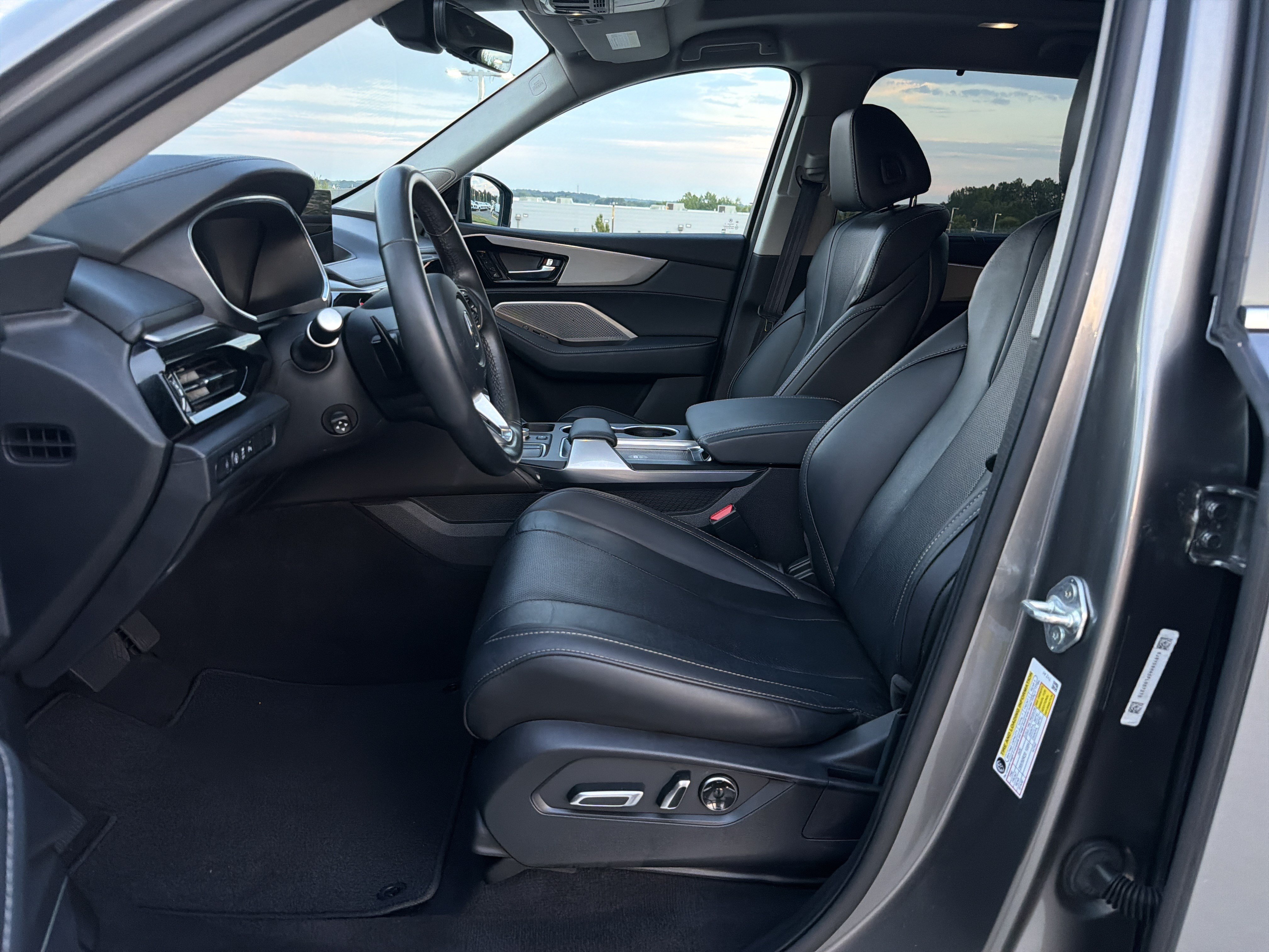 Certified 2023 Acura MDX w/ Technology Package FWD image 12