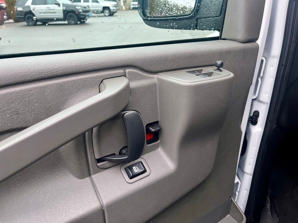Used 2023 Chevrolet Express 2500 w/ Driver Convenience Package RWD image 12