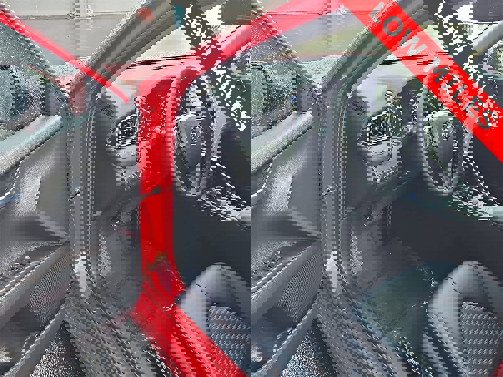 Used 2023 Toyota Camry SE image 10