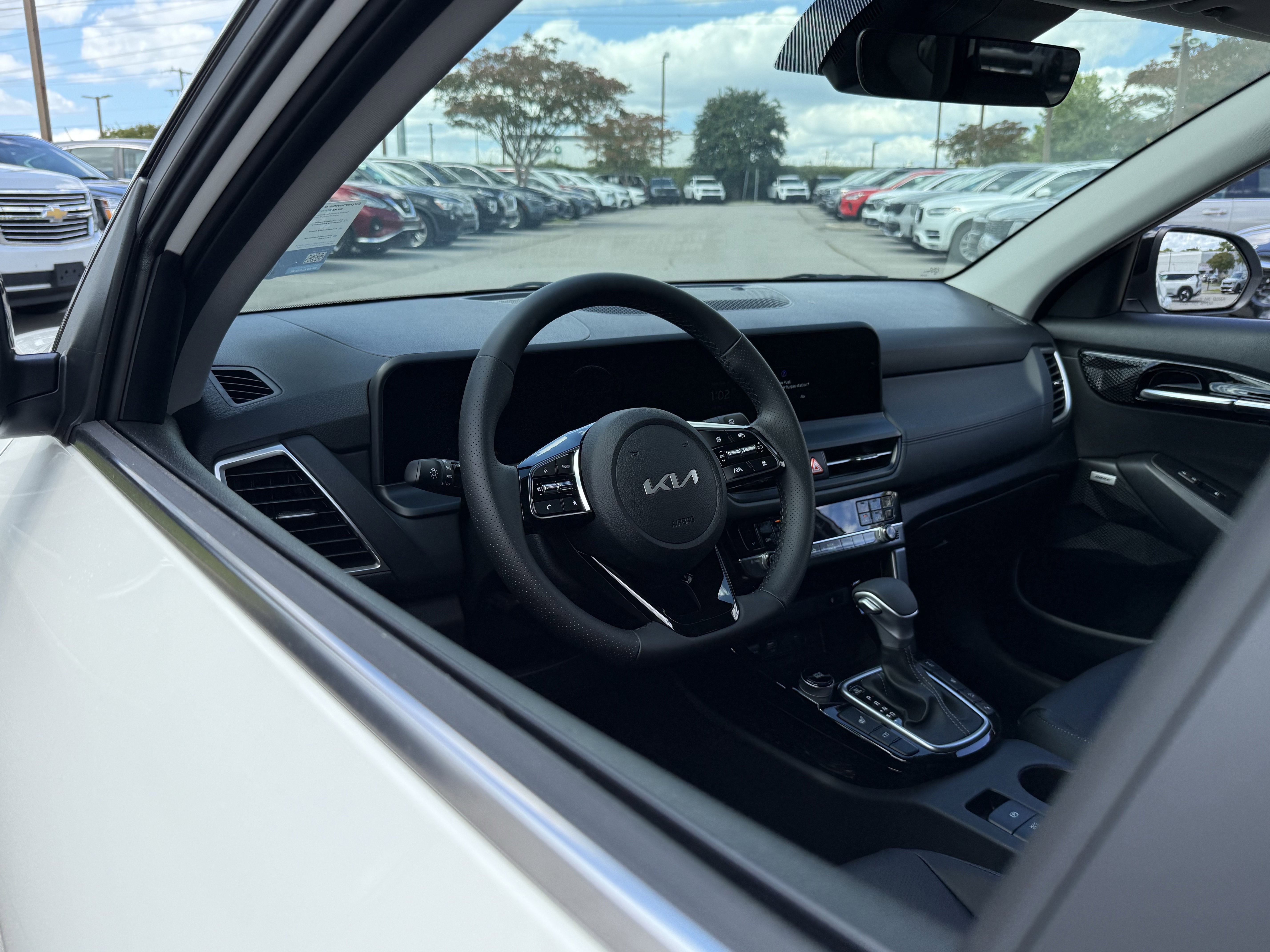 New 2026 Kia Seltos SX image 10