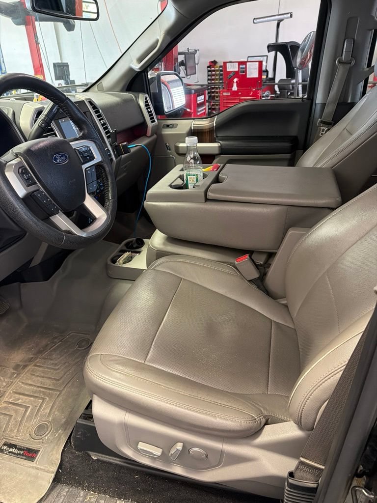 Used 2016 Ford F150 Lariat AWD/4WD image 2