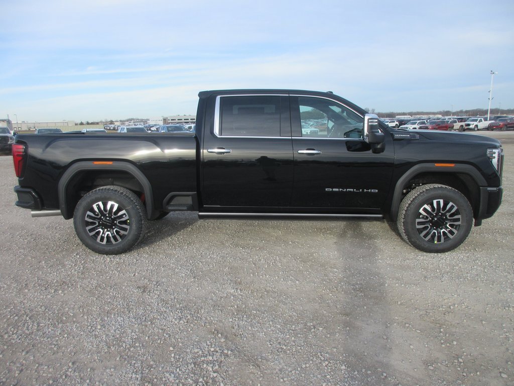 New 2026 GMC Sierra 2500 Denali Ultimate image 3