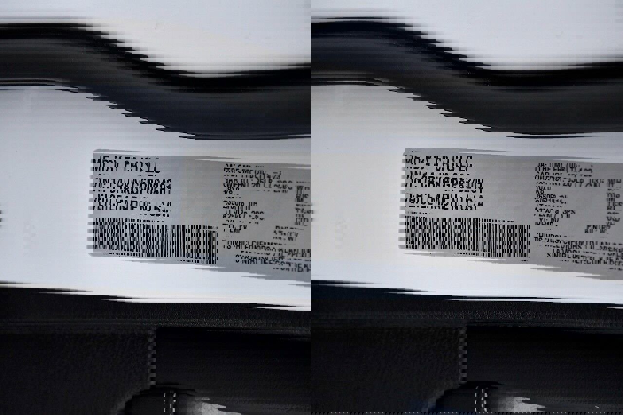 Used 2023 Jeep Grand Cherokee L Laredo image 30