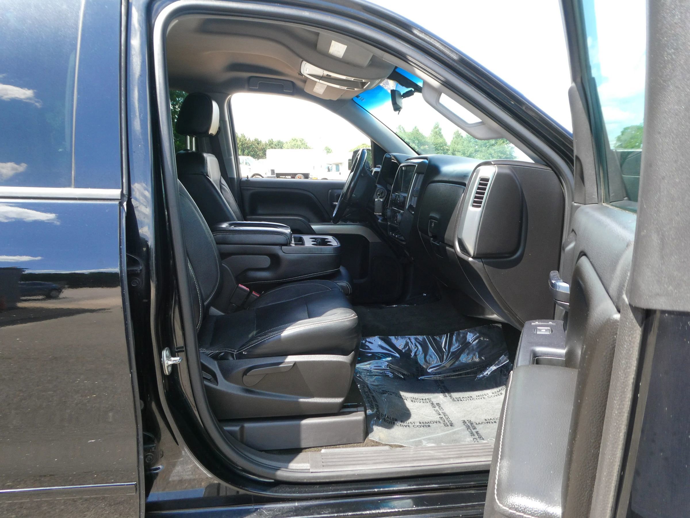 Used 2016 Chevrolet Silverado 1500 LT AWD/4WD image 21
