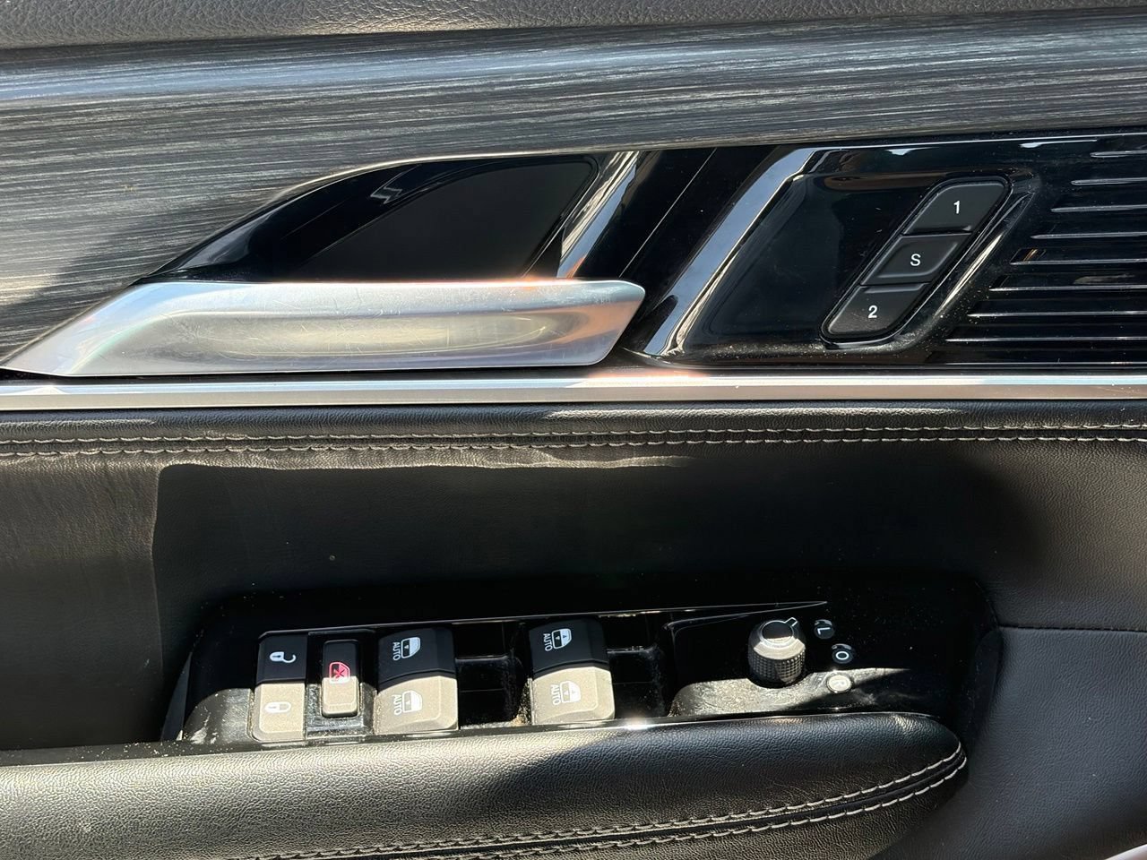 Used 2024 Jeep Wagoneer Series II w/ Flexible Seating Group AWD/4WD image 6