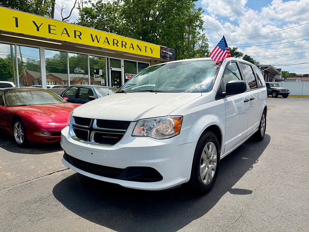 Used 2019 Dodge Grand Caravan SE w/ UConnect Hands-Free Group FWD image 1