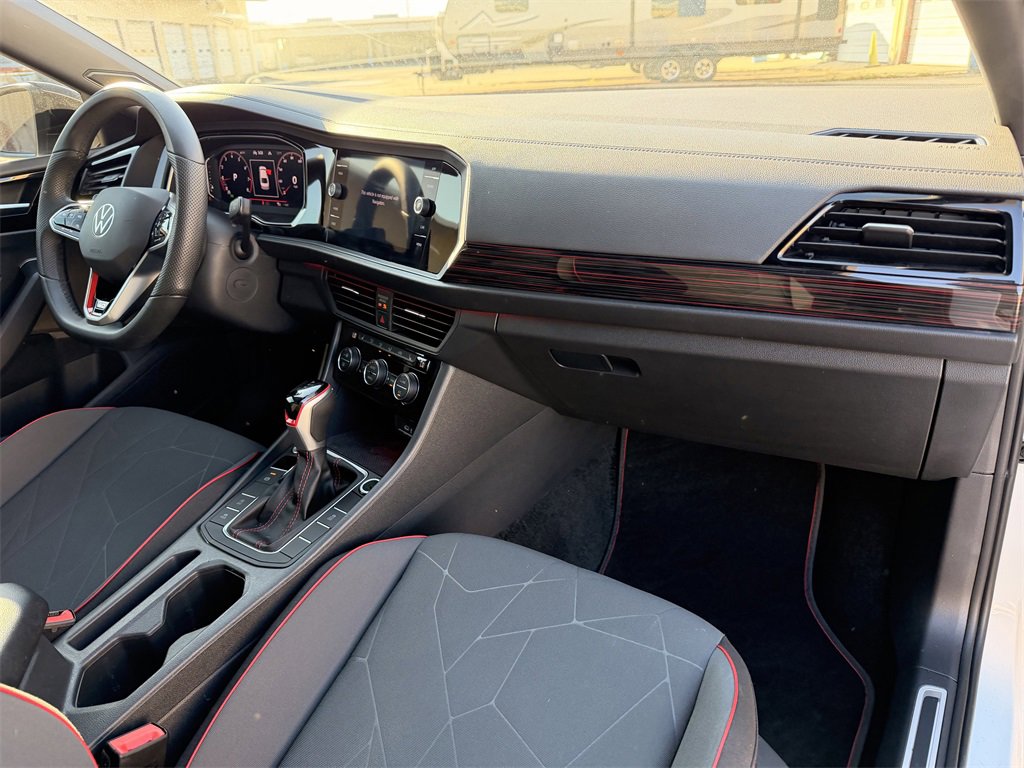 Certified 2024 Volkswagen Jetta GLI 40th Anniversary Edition image 27