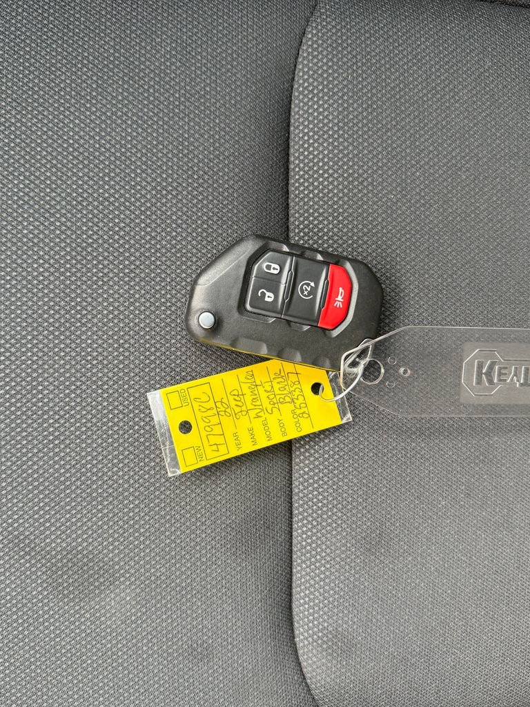 Used 2022 Jeep Wrangler Sport S image 30