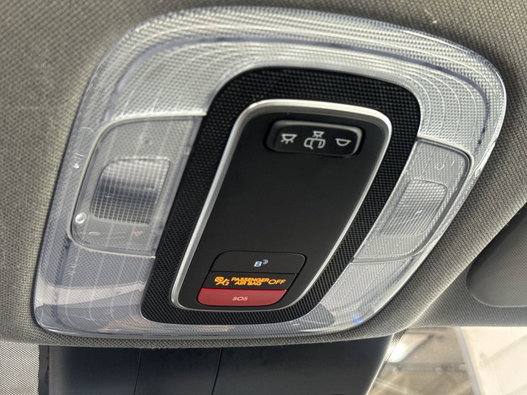 Used 2023 Hyundai Elantra SEL w/ Cargo Package image 30