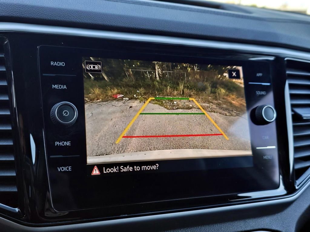 Used 2023 Volkswagen Atlas Cross Sport SE w/ Panoramic Sunroof Package image 15