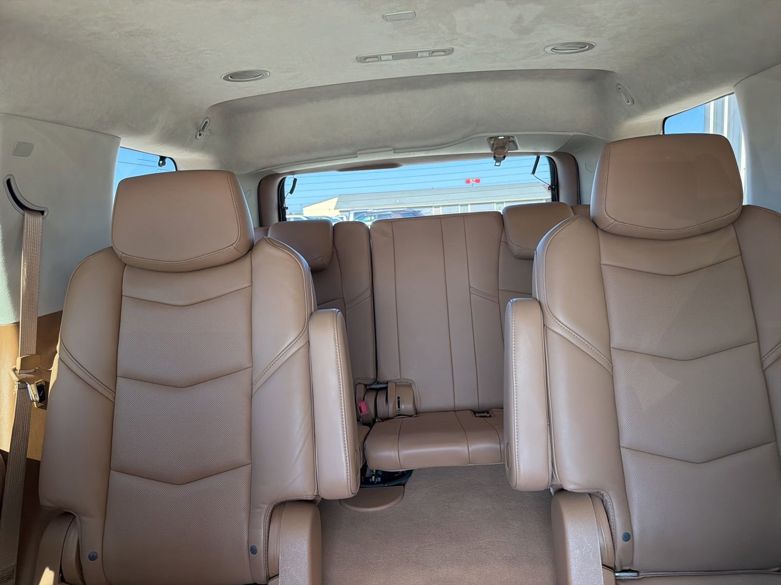 Used 2016 Cadillac Escalade Platinum AWD/4WD image 31