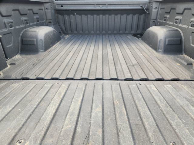 Used 2023 Chevrolet Silverado 1500 Custom AWD/4WD image 32