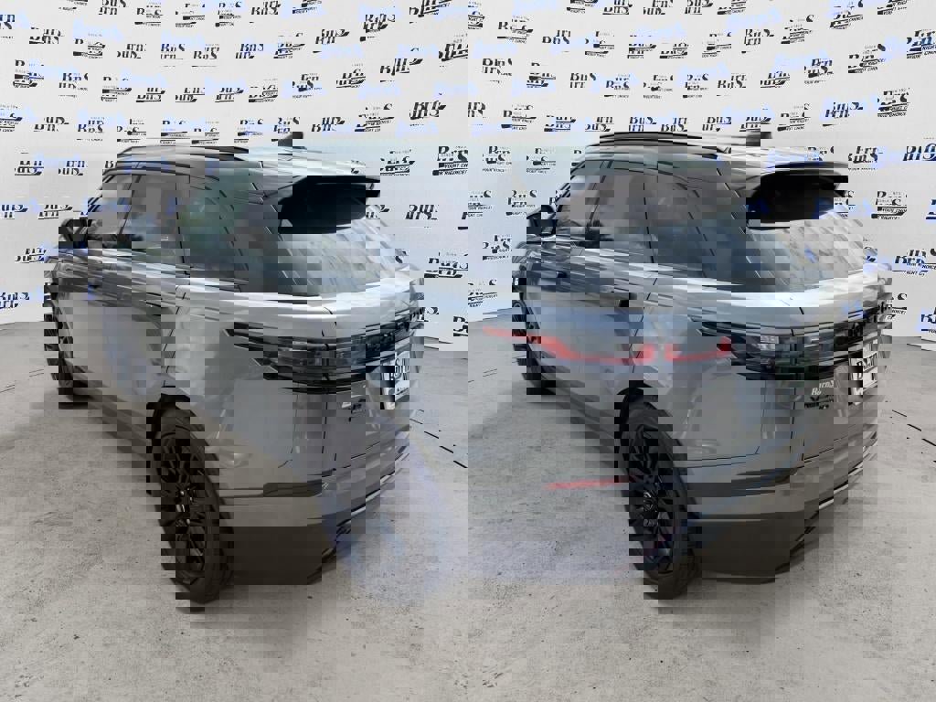 Used 2019 Land Rover Range Rover Velar S image 5