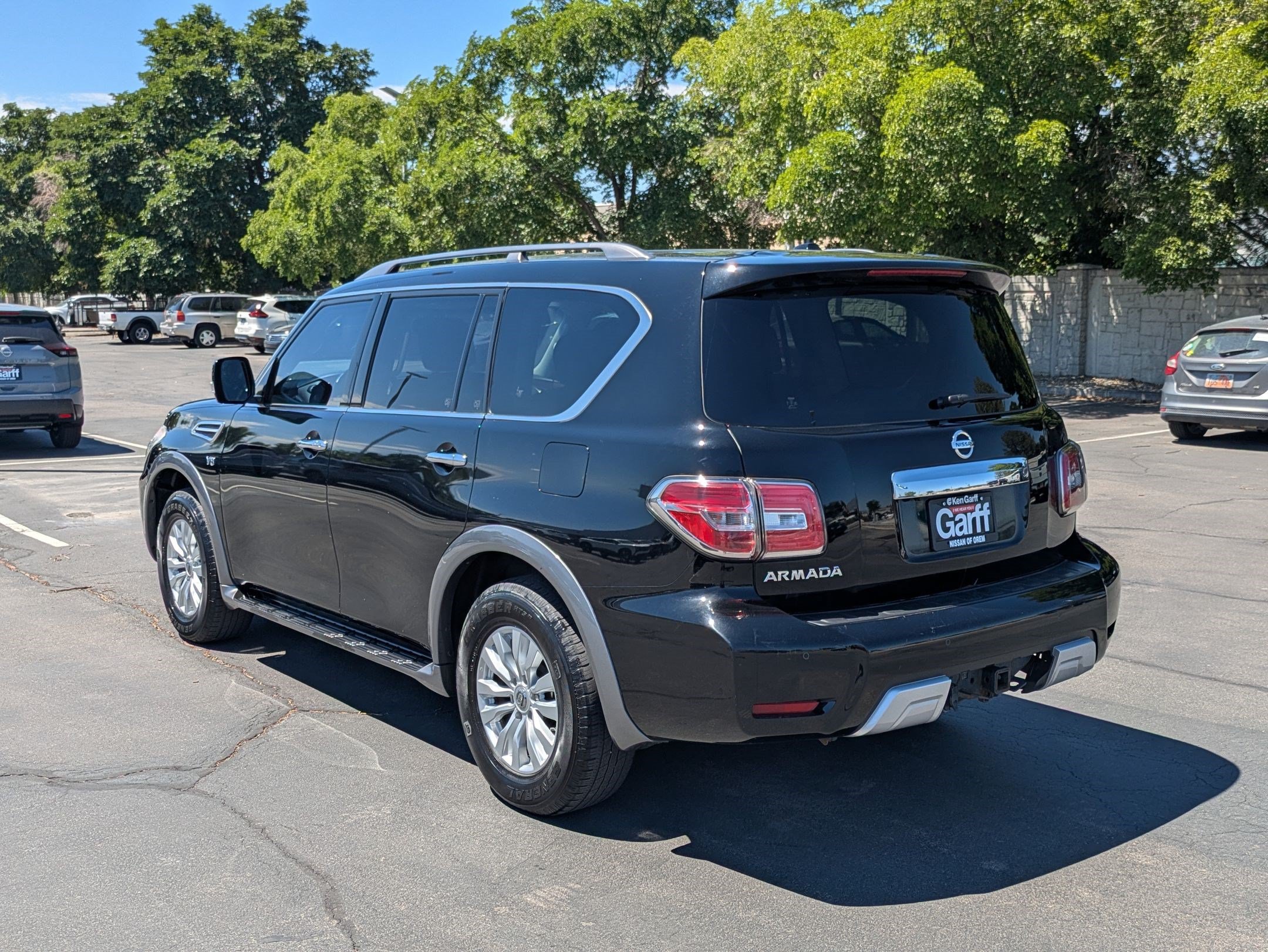 Used 2017 Nissan Armada SV w/ Driver Package AWD/4WD image 8
