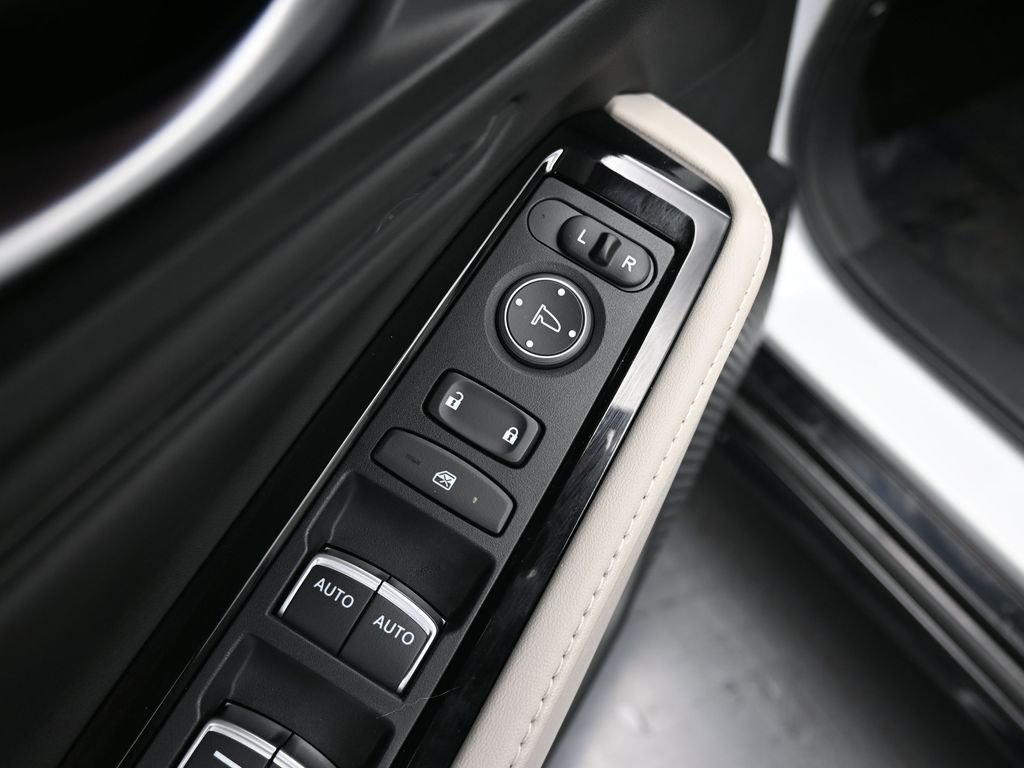 Certified 2023 Honda Accord Touring image 31