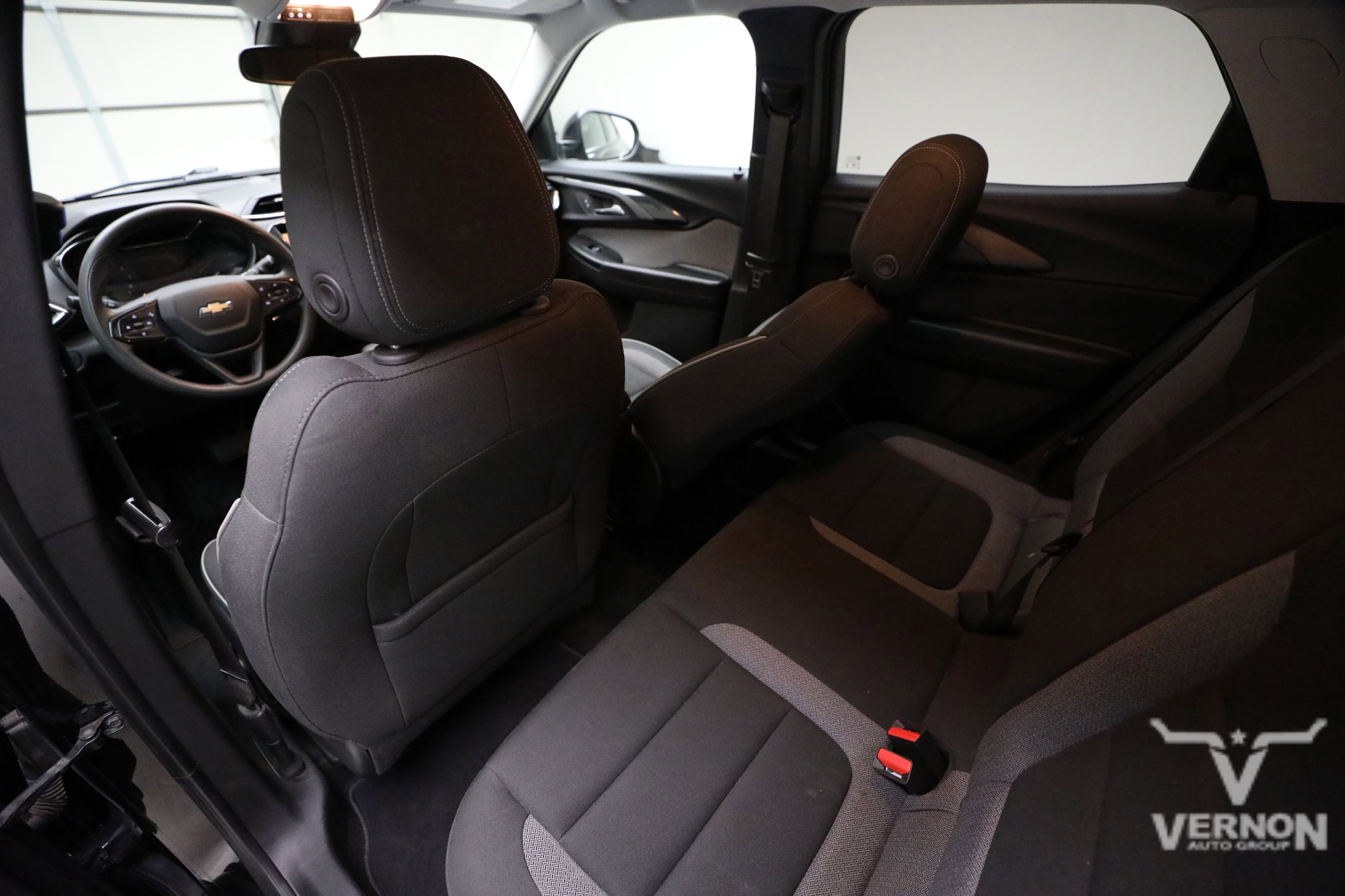 Used 2023 Chevrolet TrailBlazer LT w/ Convenience Package image 9