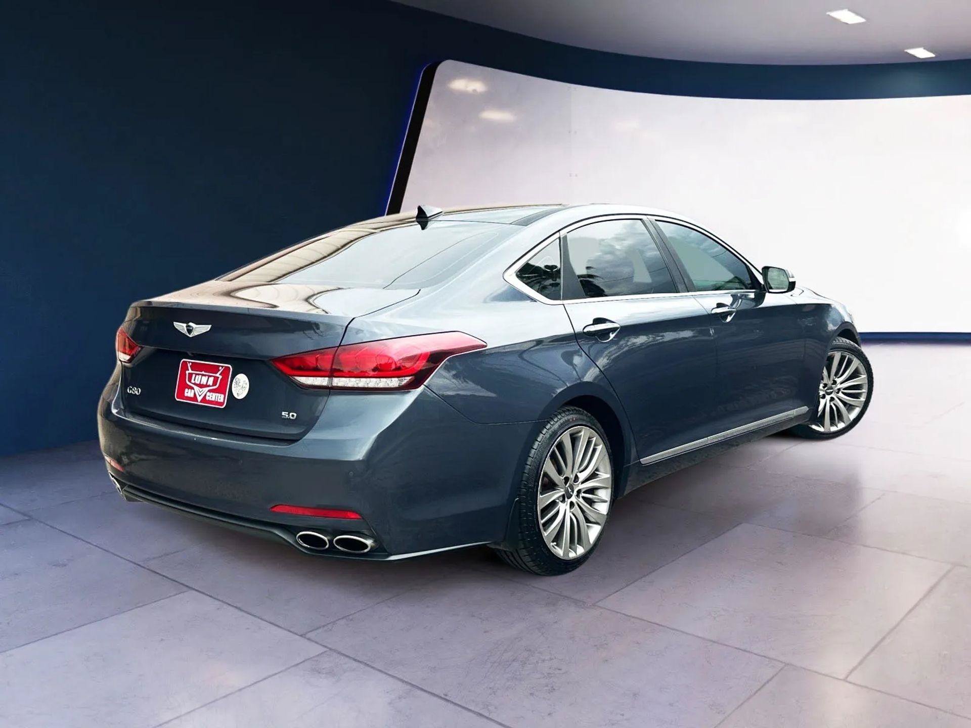 Used 2017 Genesis G80 5.0 Ultimate RWD image 5