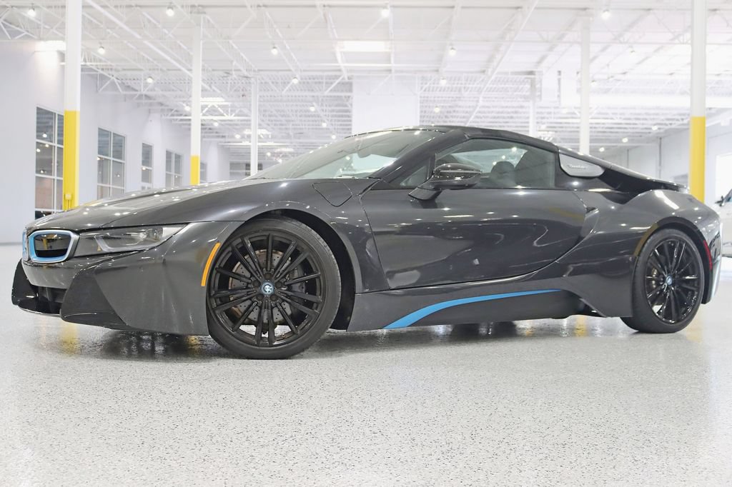 Used 2019 BMW i8 Roadster AWD/4WD image 2
