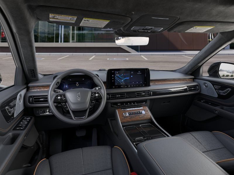 New 2026 Lincoln Aviator Black Label w/ Jet Appearance Package AWD/4WD image 9