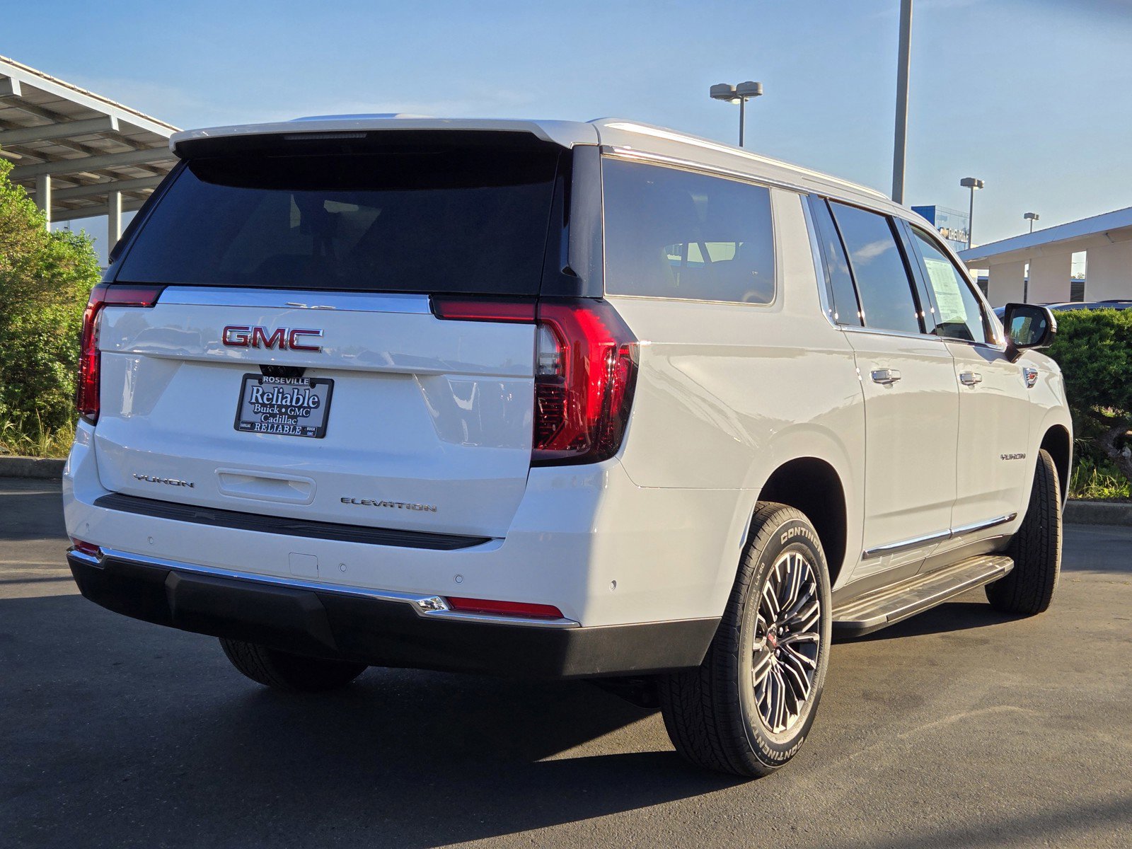 New 2026 GMC Yukon XL Elevation w/ Elevation Premium Package image 4